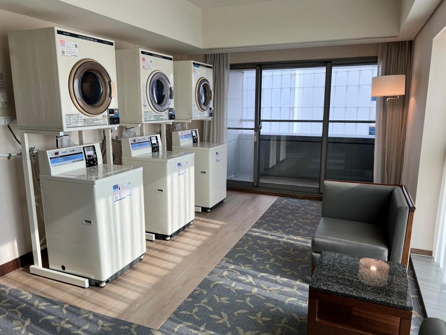 Evergreen Plaza Hotel - Тайнань Экстерьер фото Laundry room