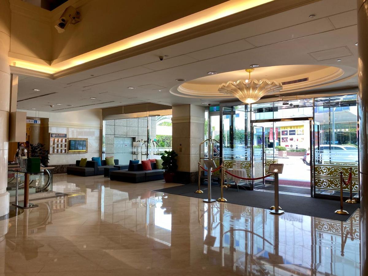 Evergreen Plaza Hotel - Тайнань Экстерьер фото Lobby